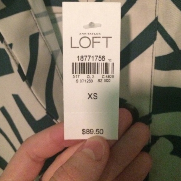 Dress LOFT with tie front and green pattern - Picture 4 of 5